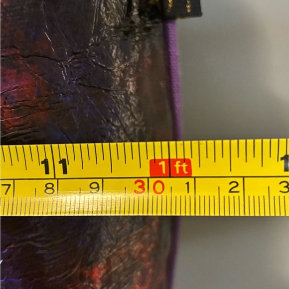 Laurel Burch Harmony Under Sun Foiled Small Scoop Tote - Picture 7 of 9